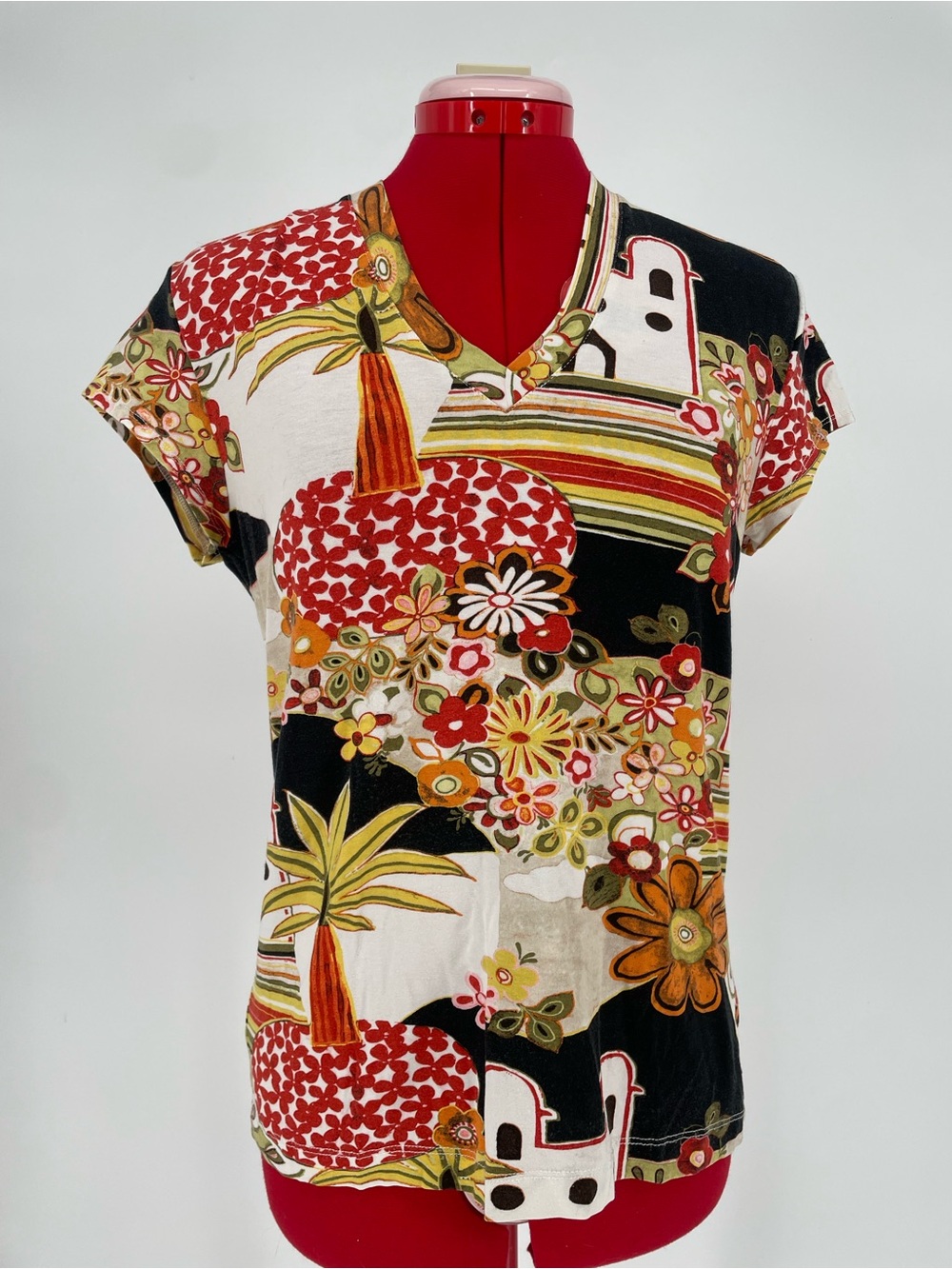 Y2K Chico’s Patterned Mod Floral V-neck T-shirt Stretchy Knit Top